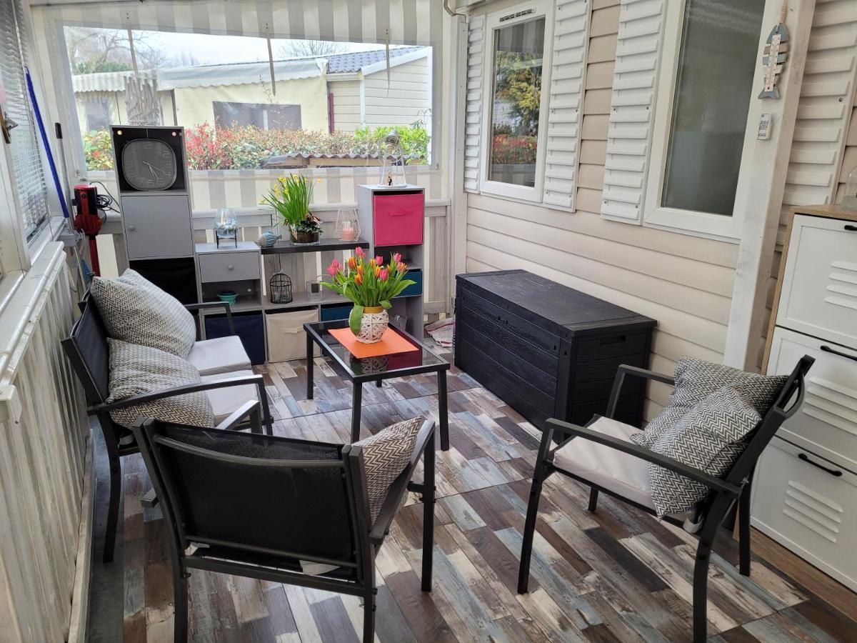 Gh Vacances La Reserve Gastes Bagian luar foto