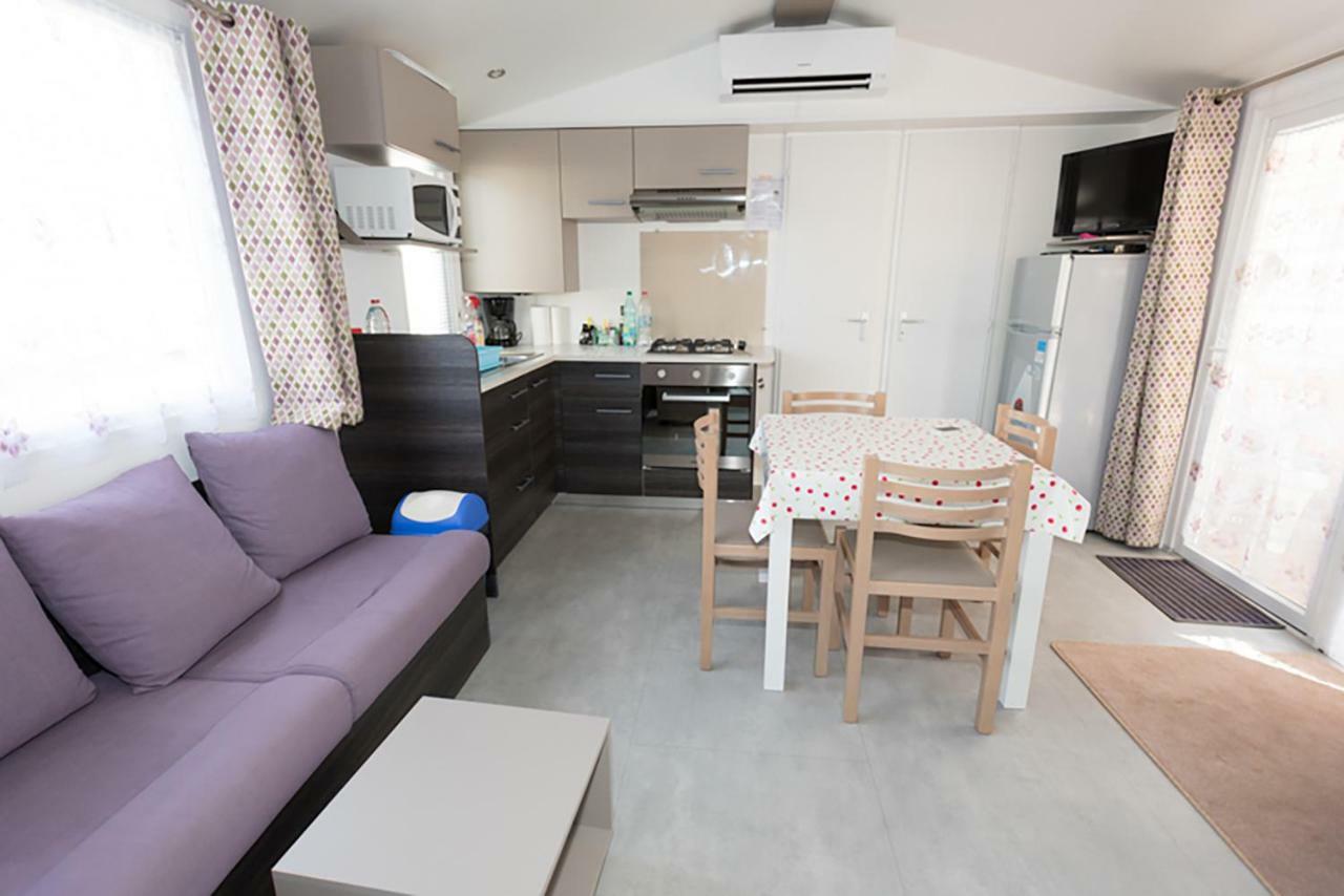 Gh Vacances La Reserve Gastes Bagian luar foto